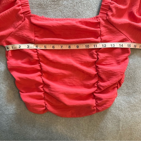 Altar’d State pinkish red crop top short puff sleeve size M - Picture 4 of 5